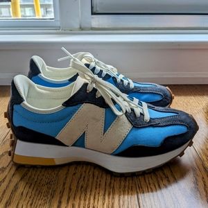 New Balance 327 Classic Retro Runners